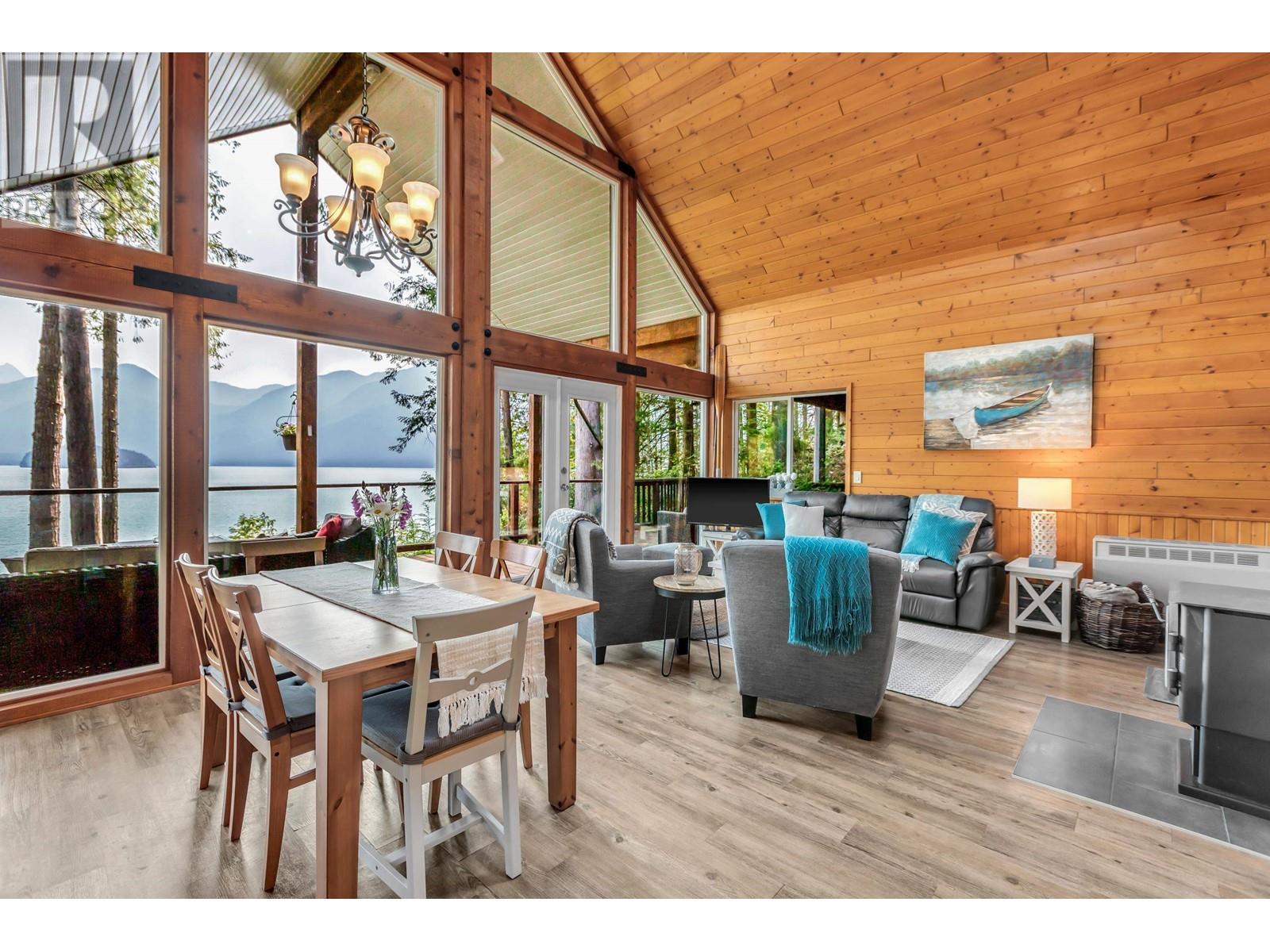 4 Christian Cove Property Photo 12