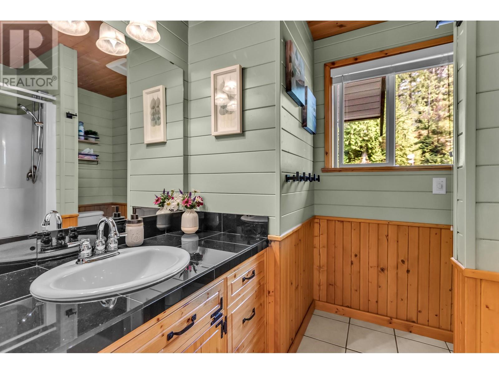 4 Christian Cove Property Photo 16