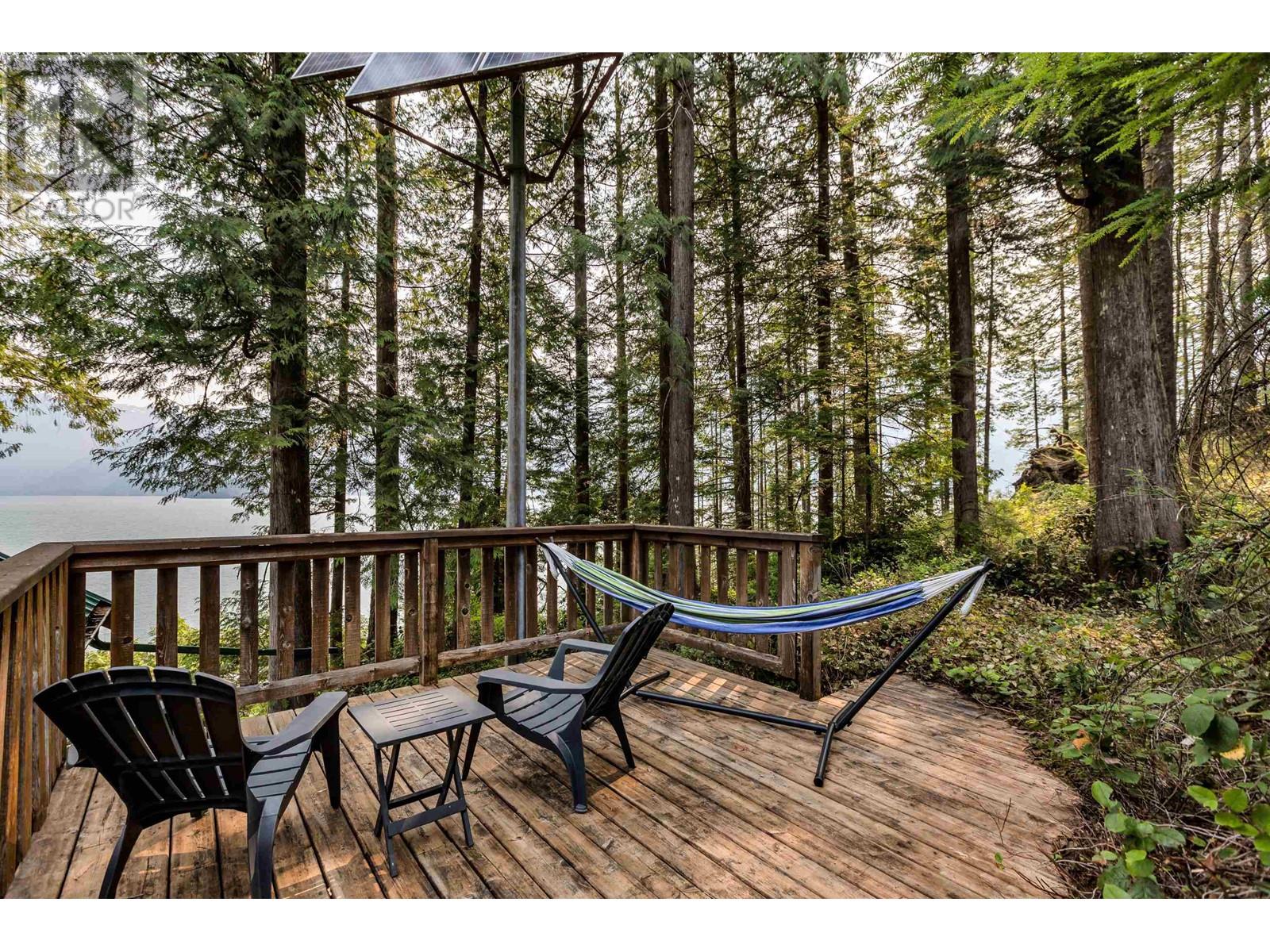 4 Christian Cove Property Photo 24