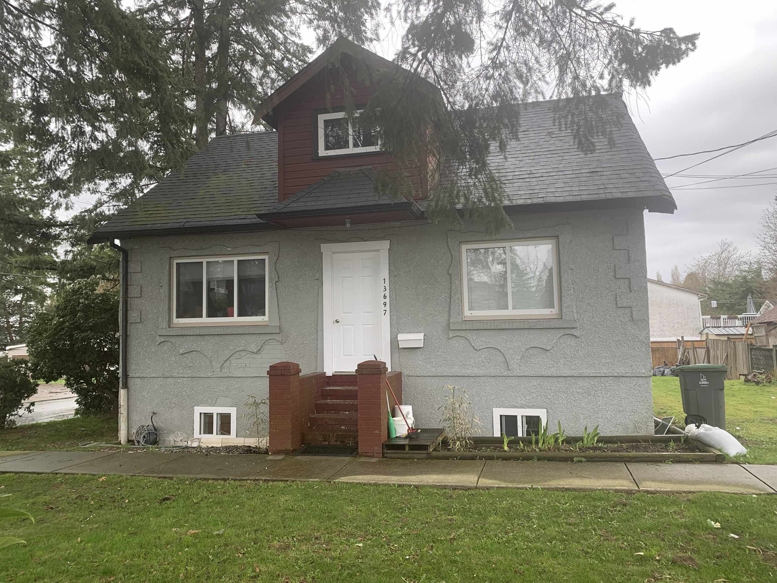 13697 Grosvenor Road Property Photo 1