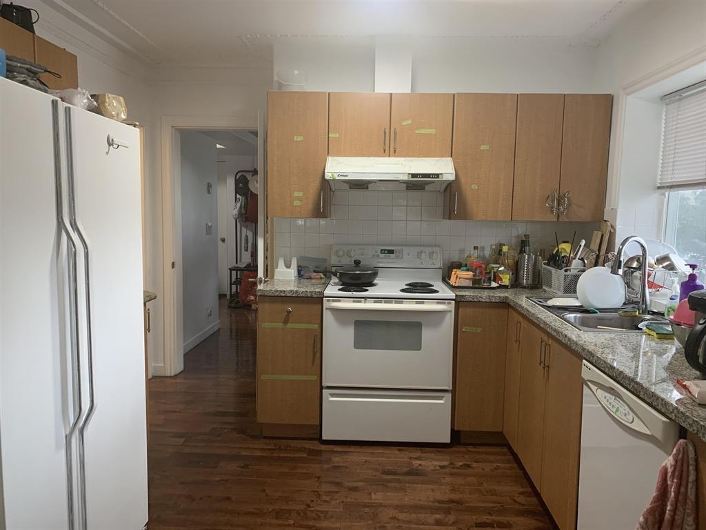 13697 Grosvenor Road Property Photo 3