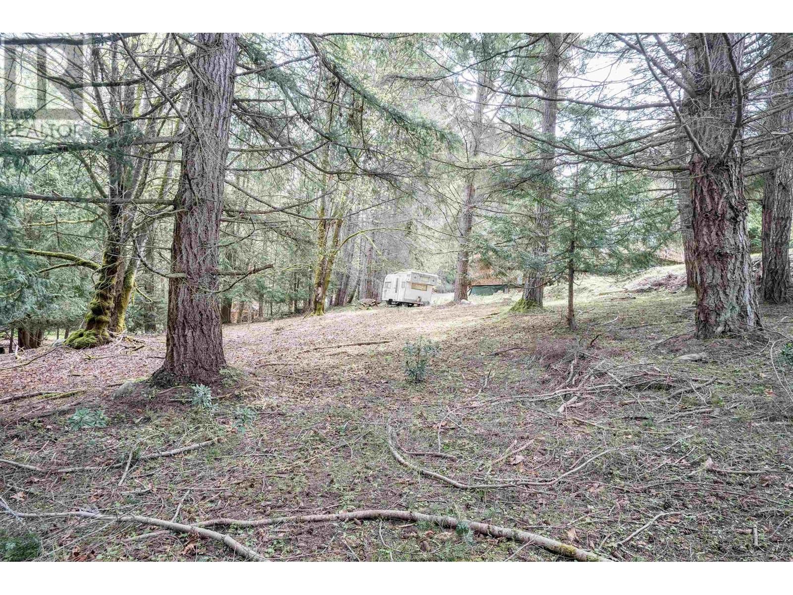 548 Dalton Drive Property Photo 3