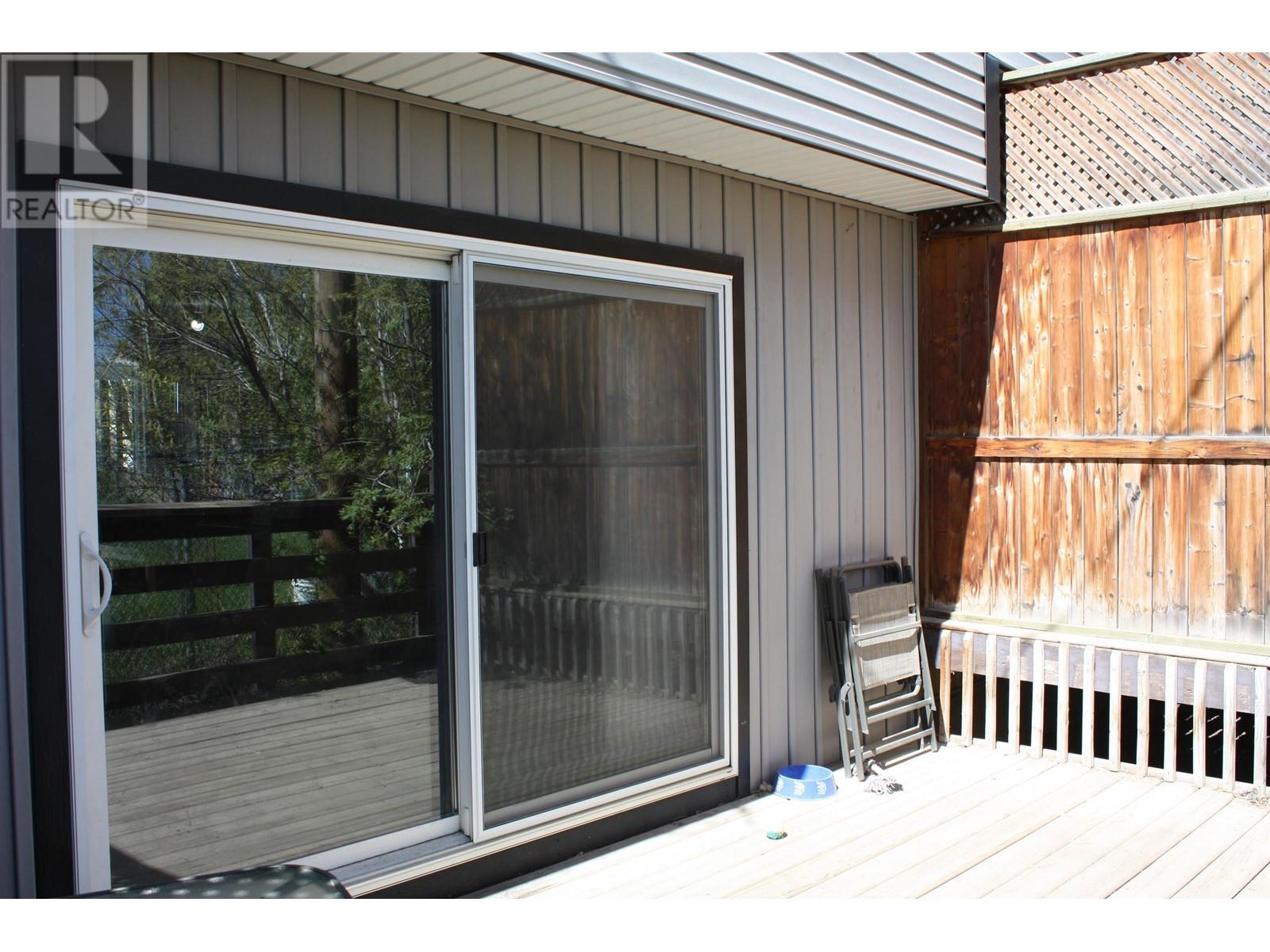 9807 97 Street Property Photo 18