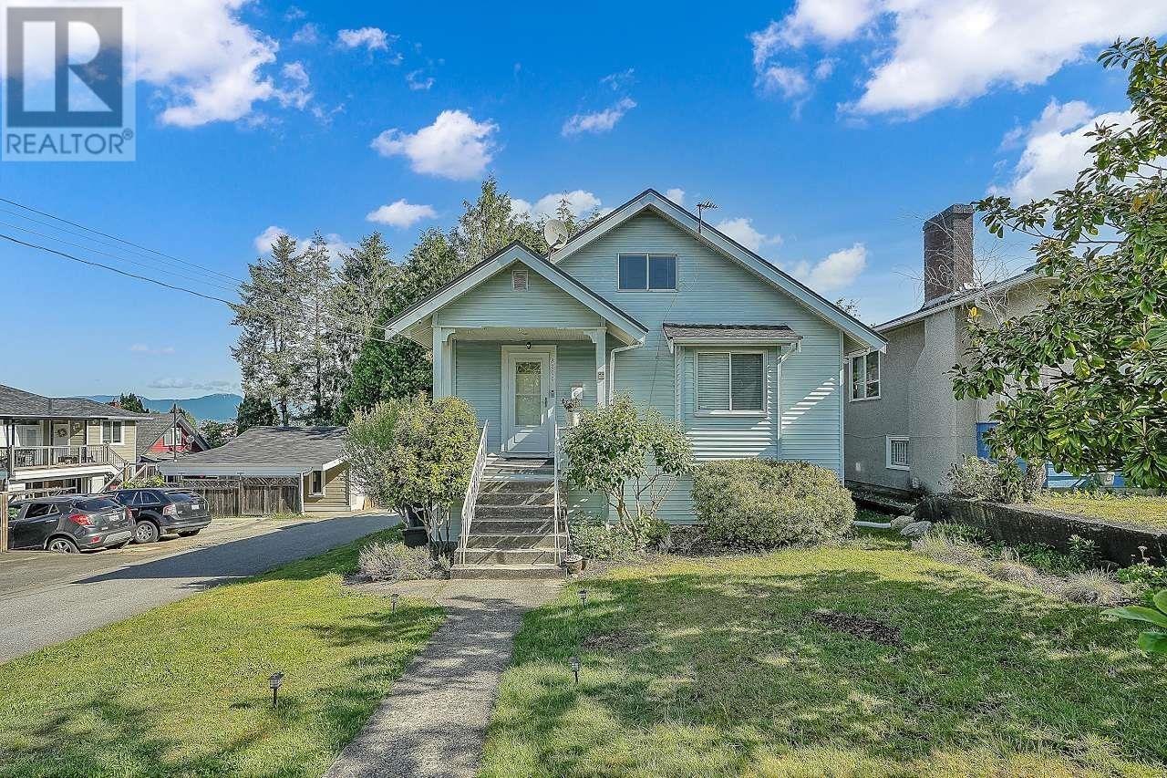 3717 Price Street Property Photo 3