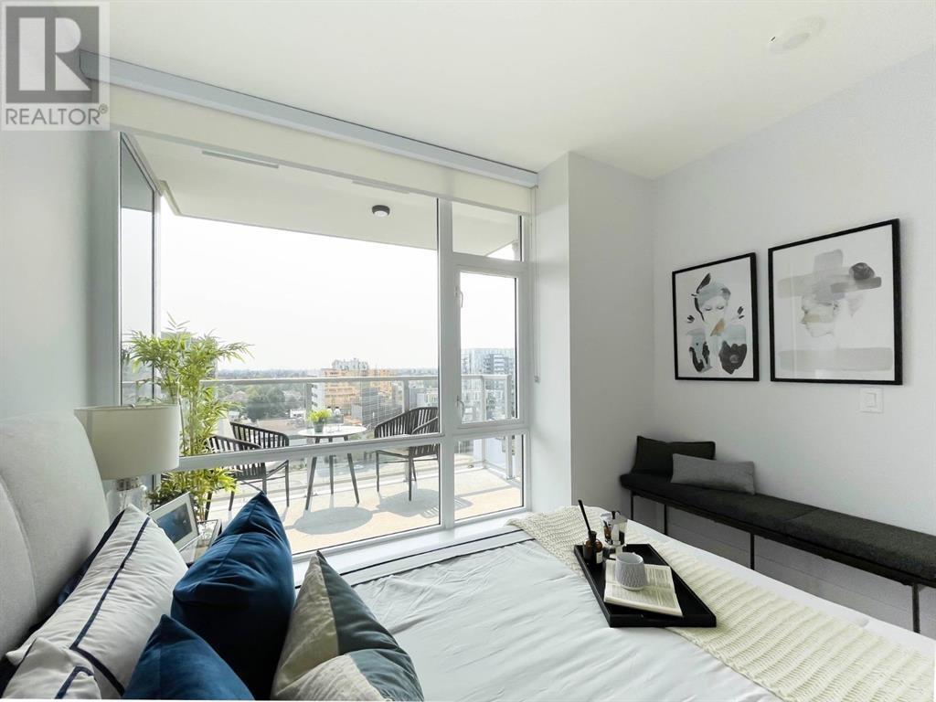 516 6833 Buswell Street Property Photo 14