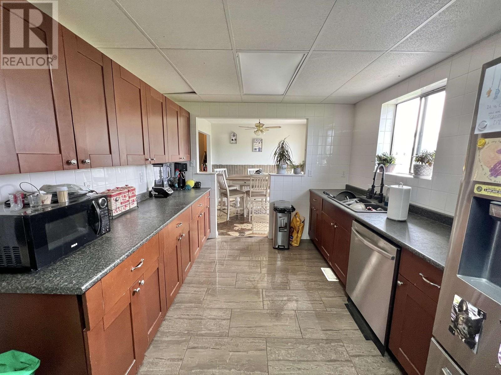 1032 Falcon Road Property Photo 14