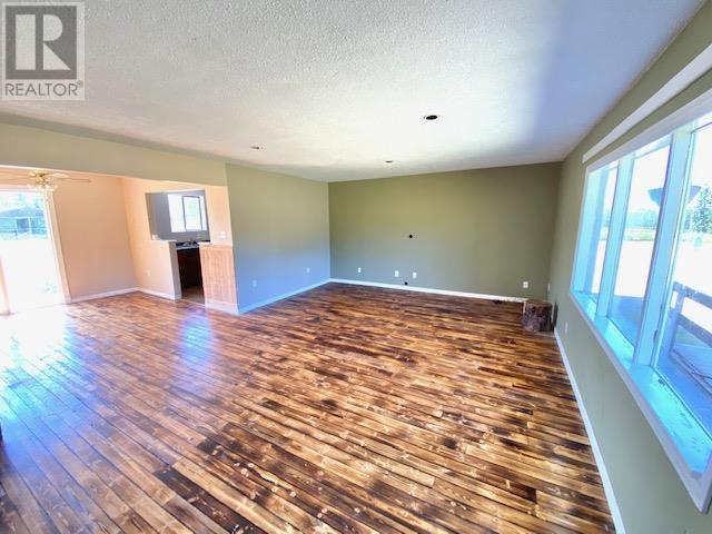 1032 Falcon Road Property Photo 33