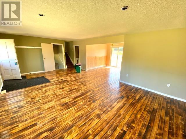 1032 Falcon Road Property Photo 34