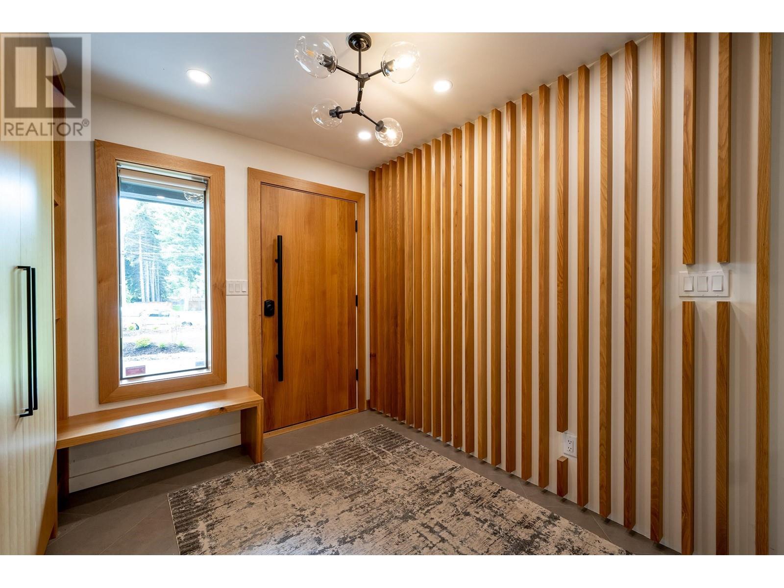 7206 Fitzsimmons Road North Property Photo 16