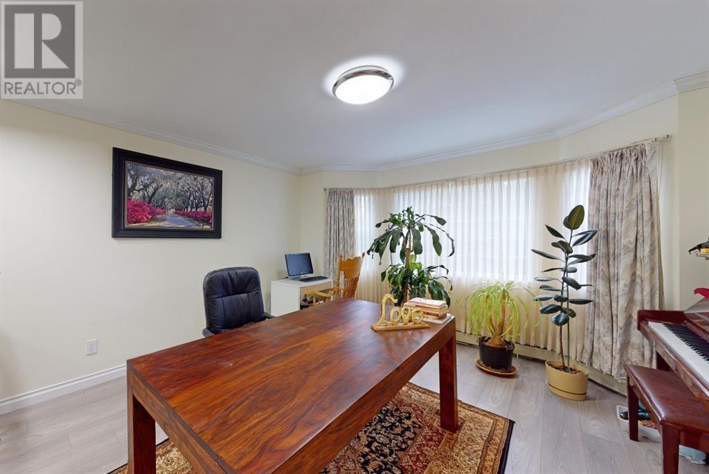 6683 Oak Street Property Photo 17