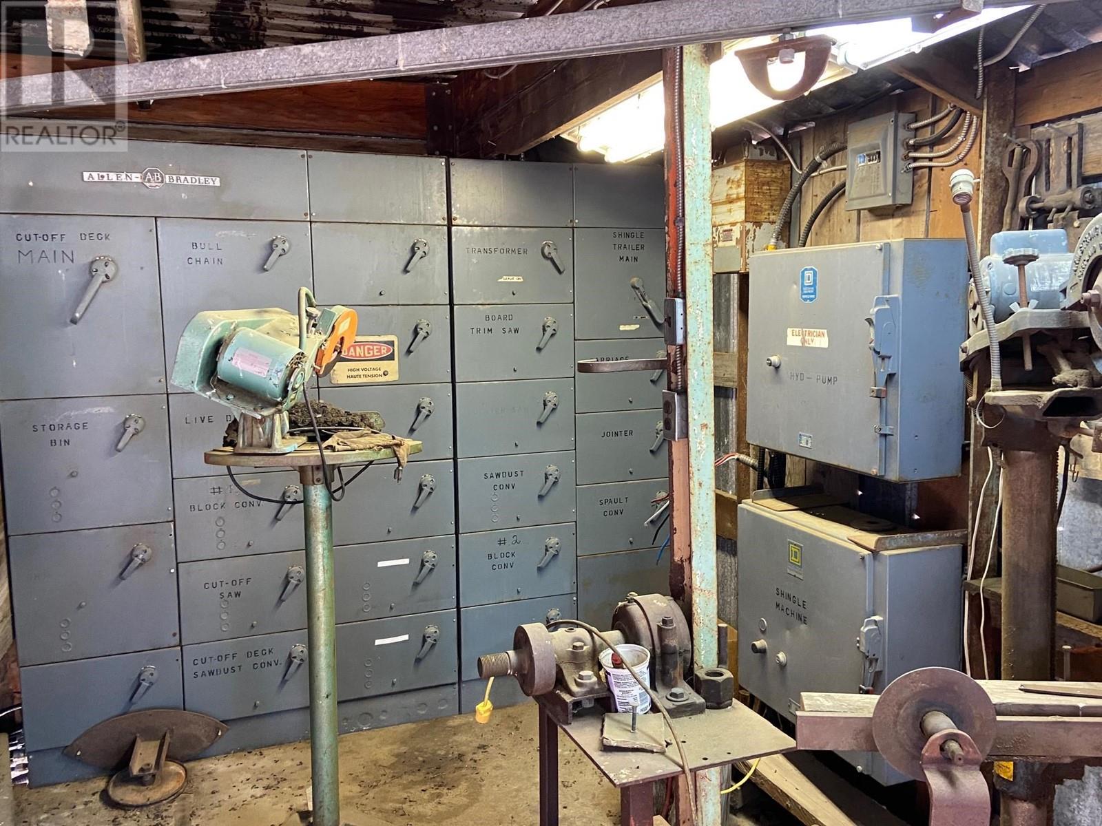 5409 Industrial Flats Road Property Photo 7