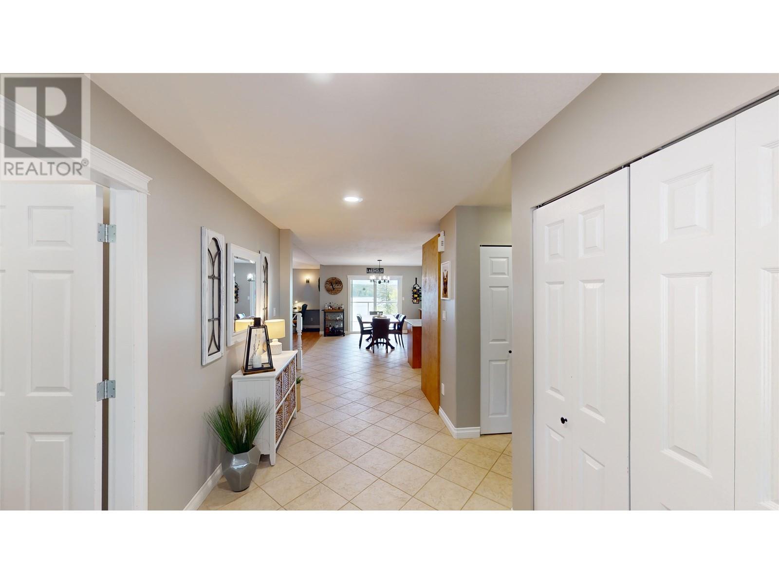 4976 Ten Mile Lake Road Property Photo 4