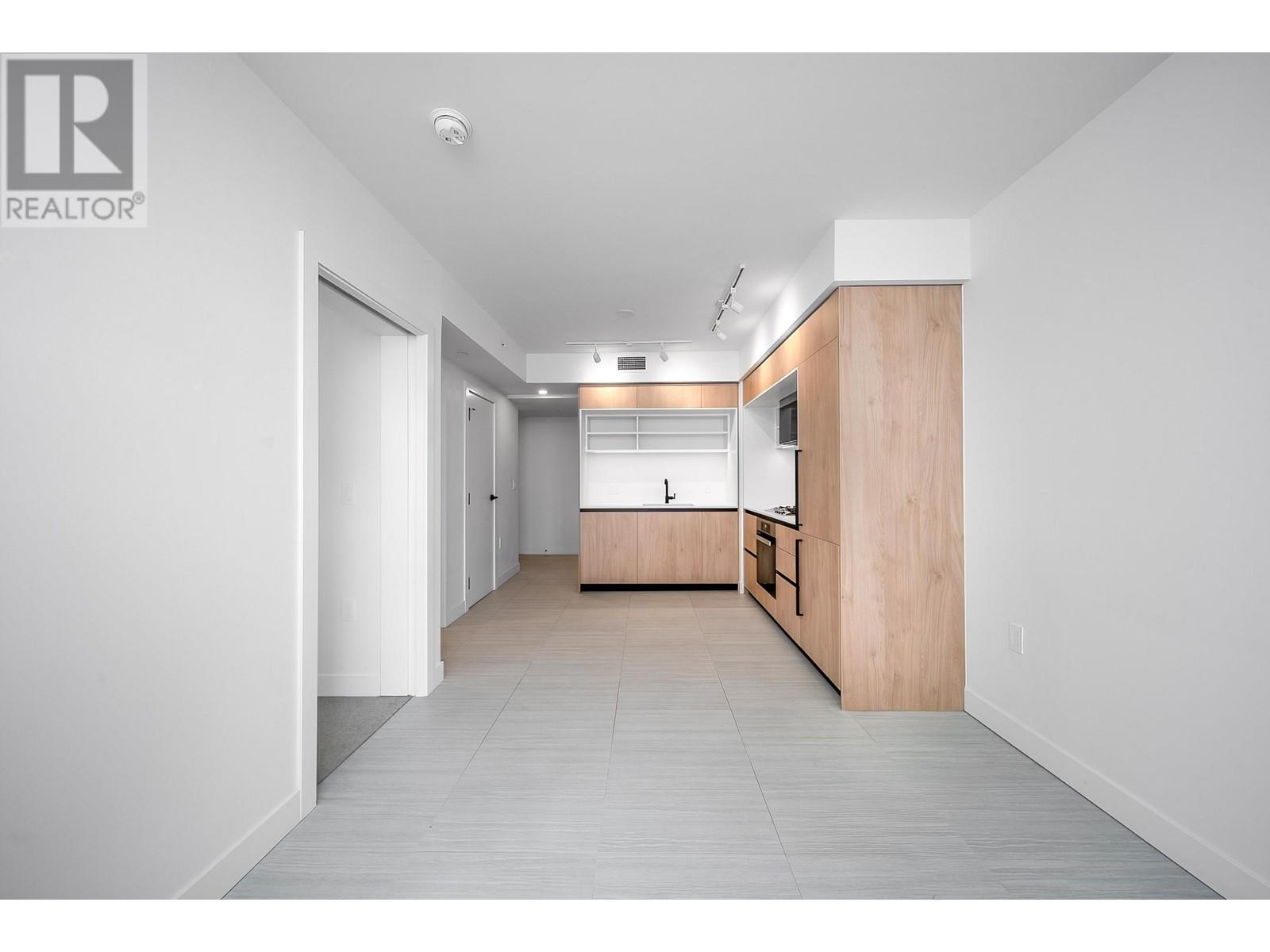 408 5058 Joyce Street Property Photo 5