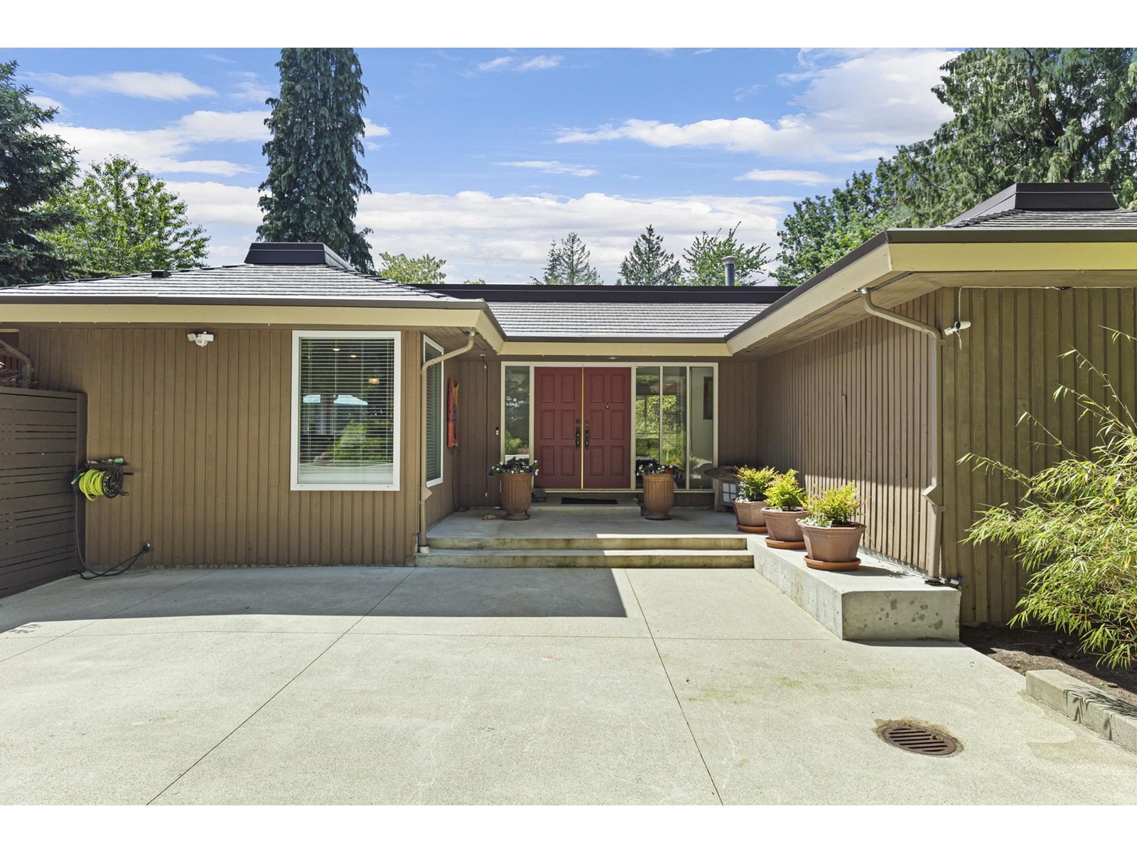 7691 Peterson Street Property Photo 3