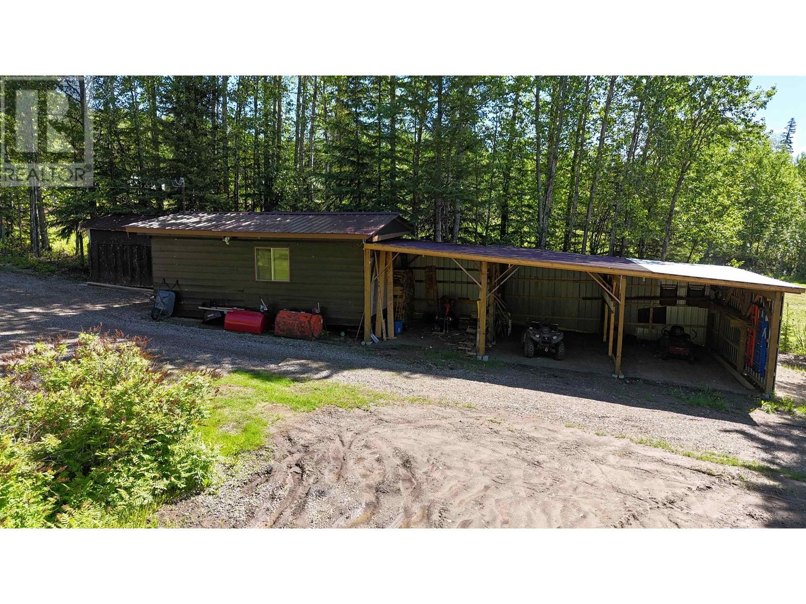 7639 Old Alaska Highway Property Photo 6