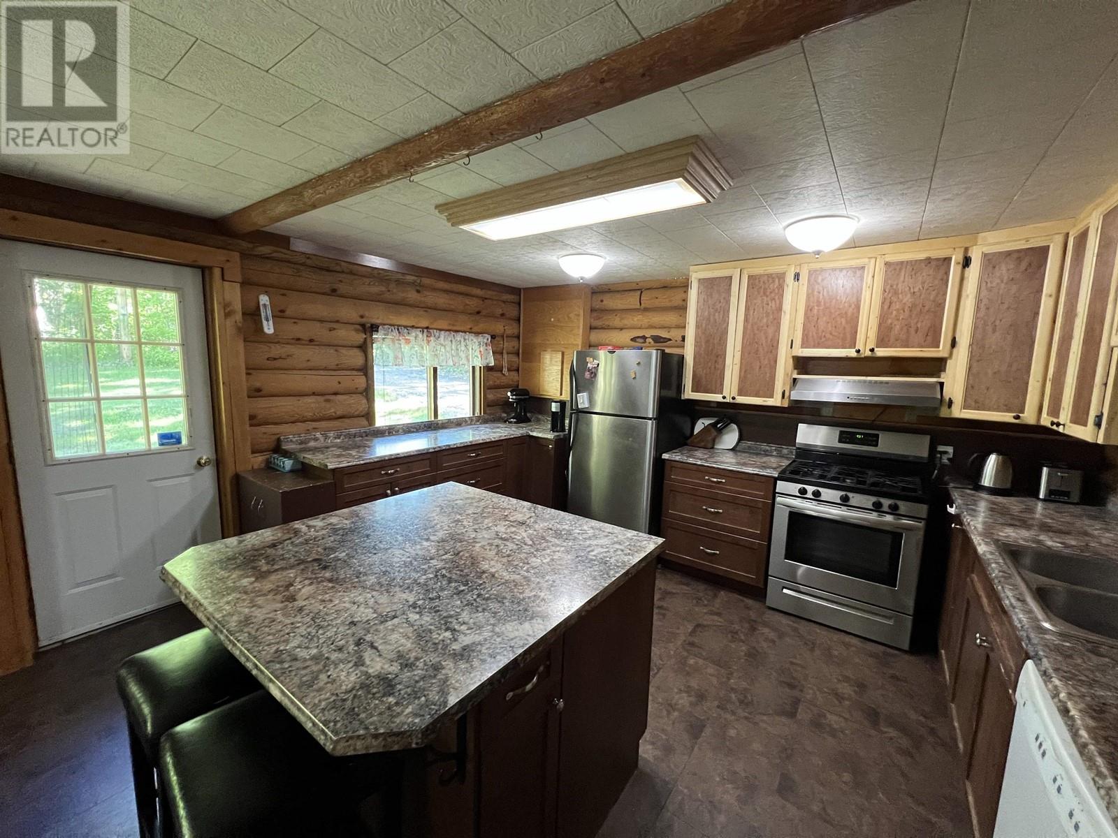 7639 Old Alaska Highway Property Photo 15