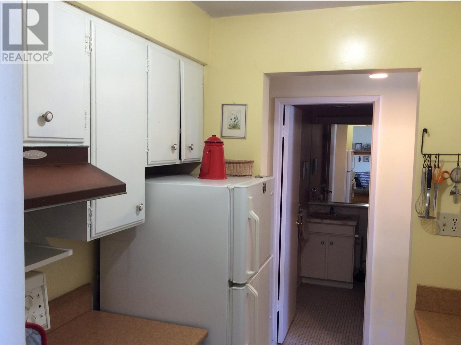 1404 1850 Comox Street Property Photo 13
