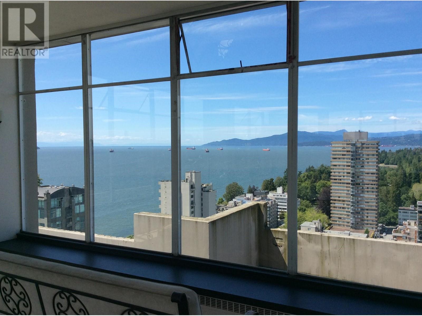 1404 1850 Comox Street Property Photo 14
