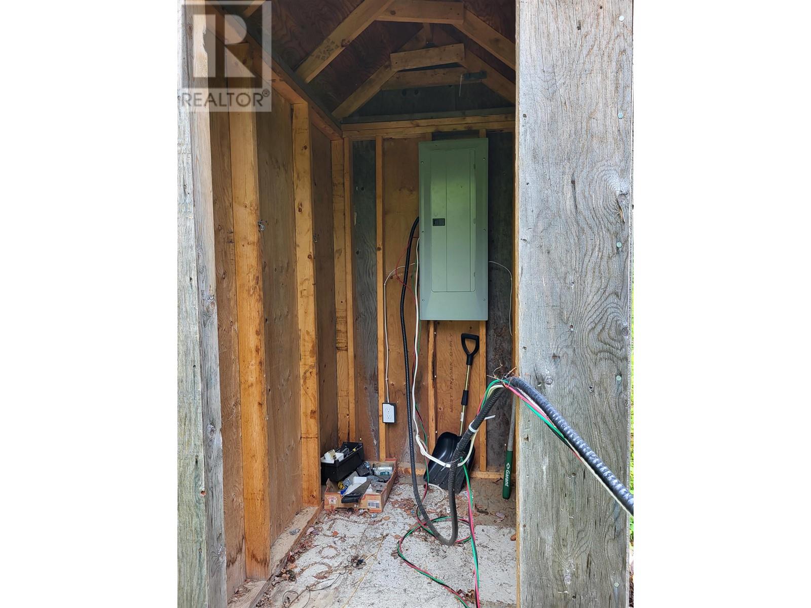 17530 E Perry Road Property Photo 38