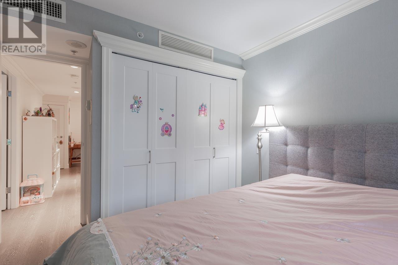 493 Broughton Street Property Photo 14