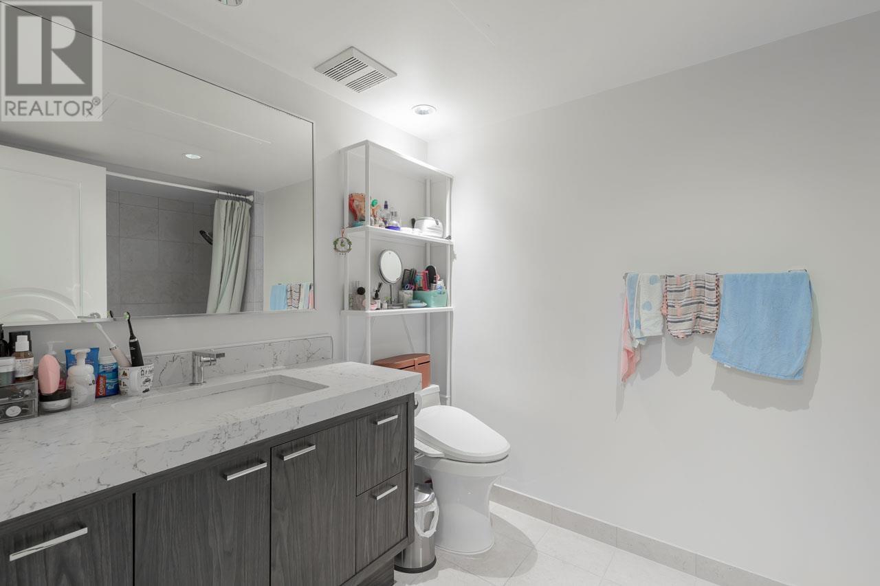 493 Broughton Street Property Photo 16
