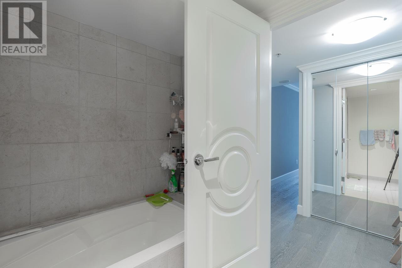 493 Broughton Street Property Photo 17
