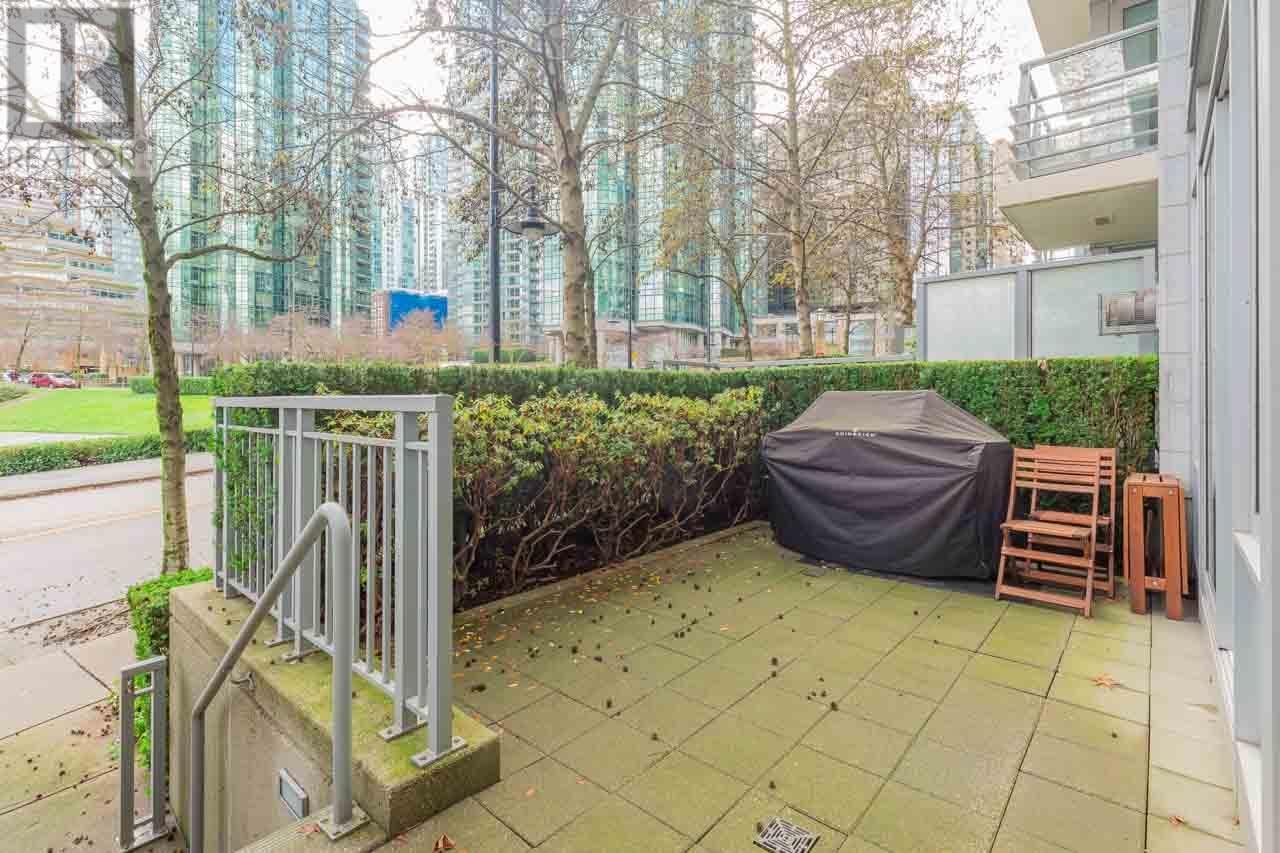 493 Broughton Street Property Photo 26