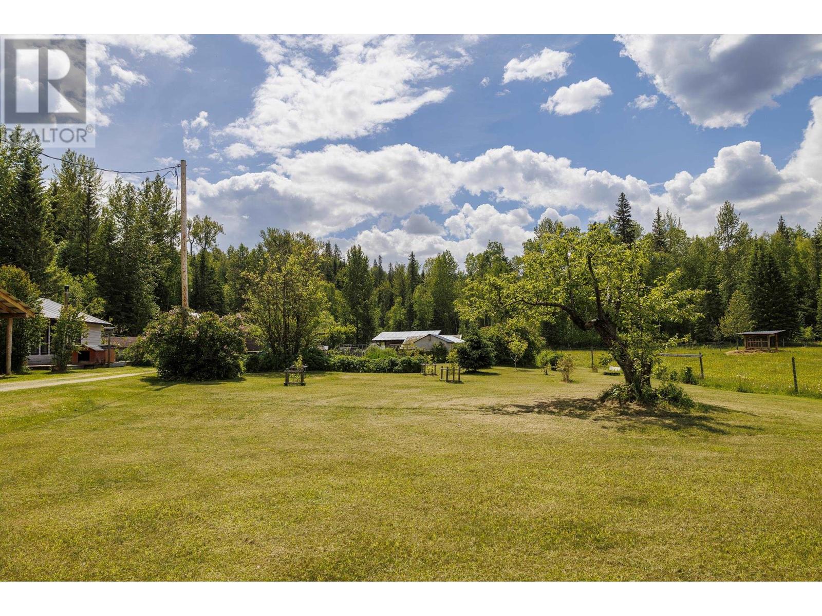 9201 Loos Road Property Photo 3