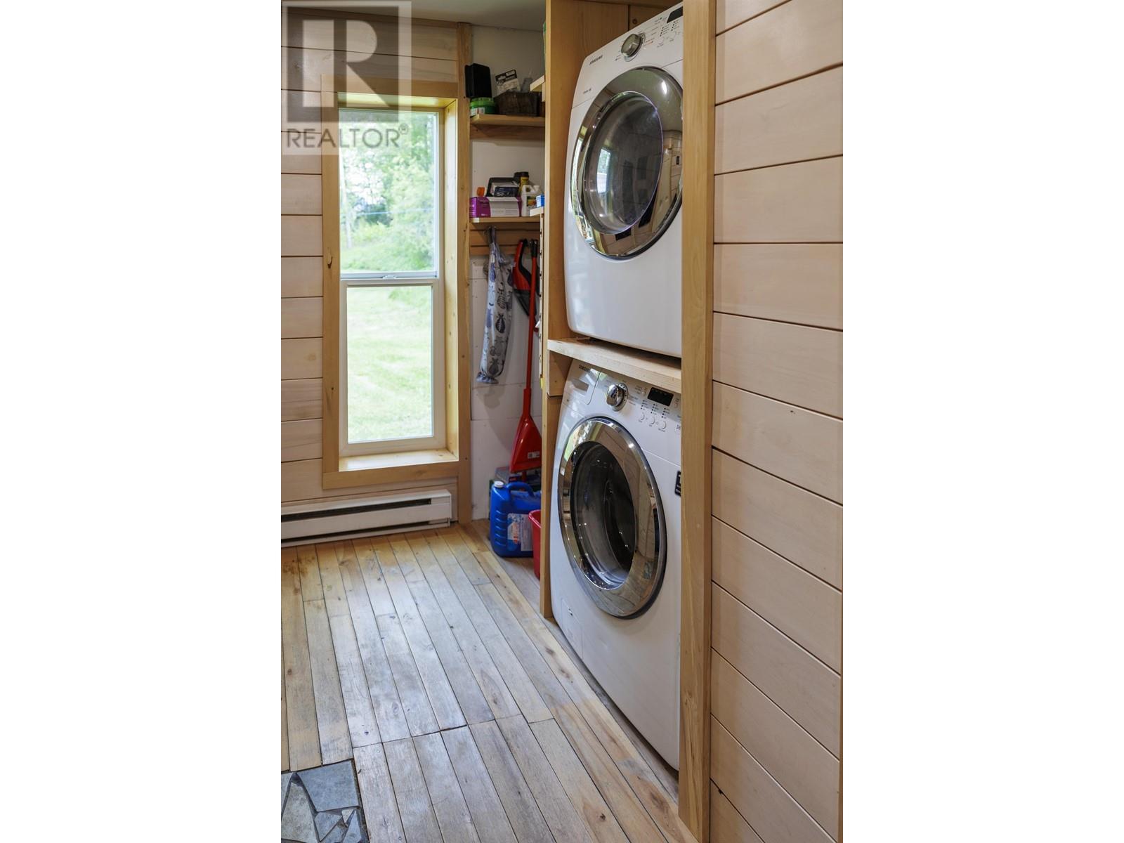 9201 Loos Road Property Photo 4