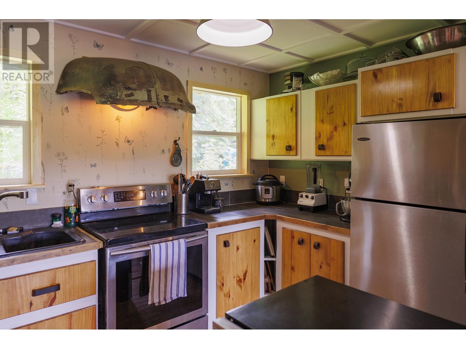 9201 Loos Road Property Photo 10