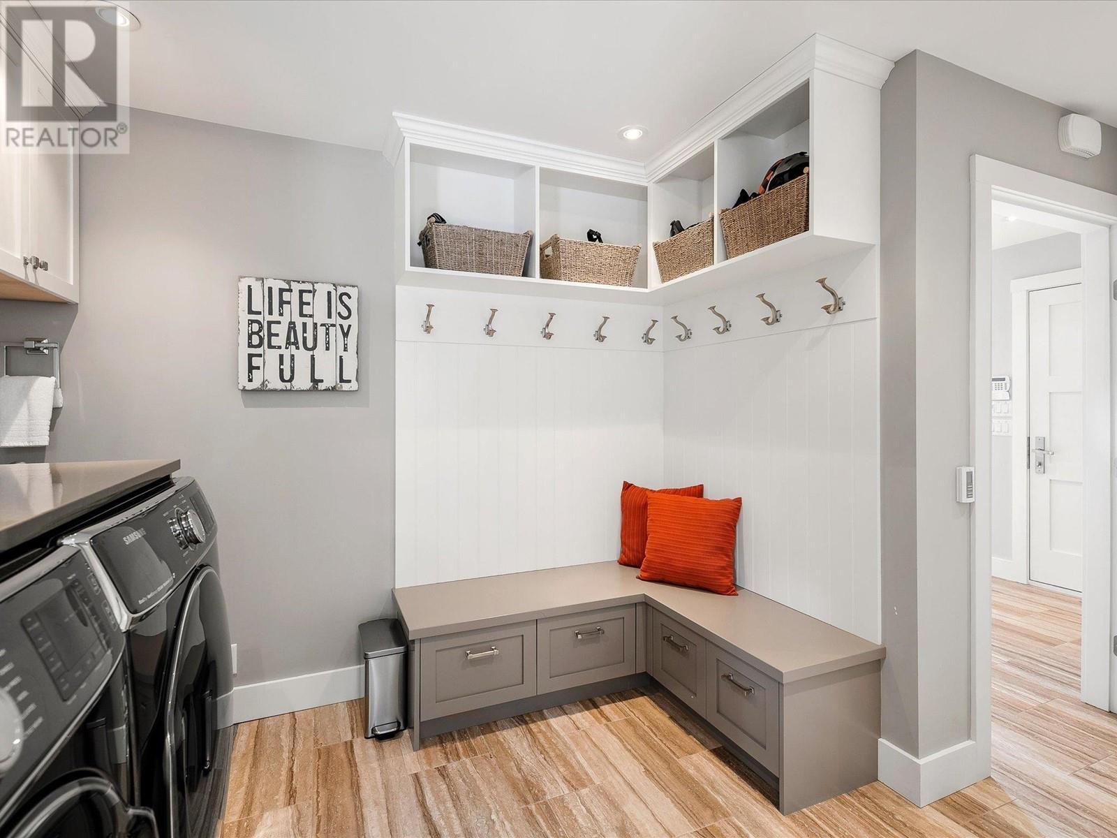 8419 Golden Bear Place Property Photo 23