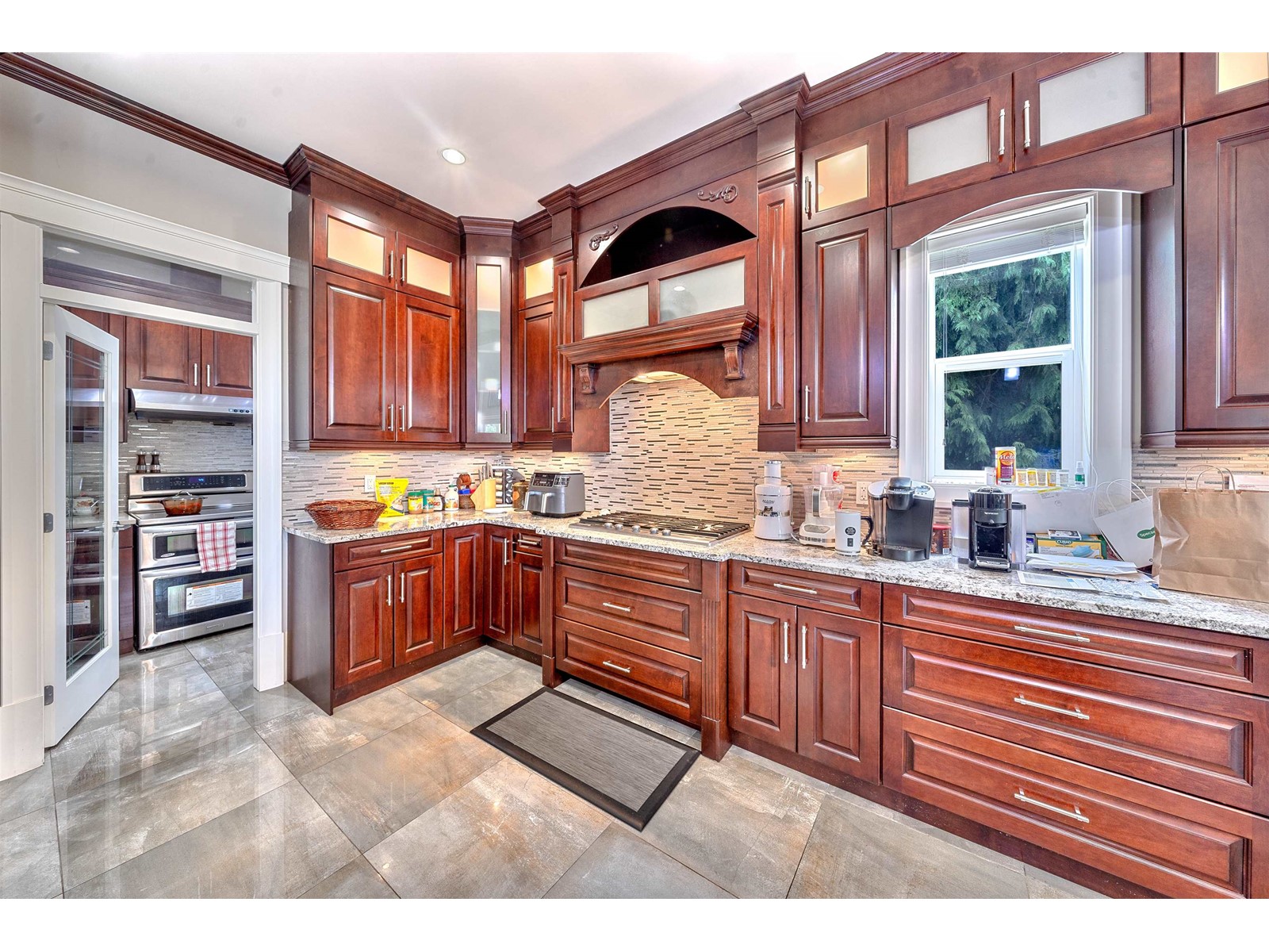 12701 107a Avenue Property Photo 7