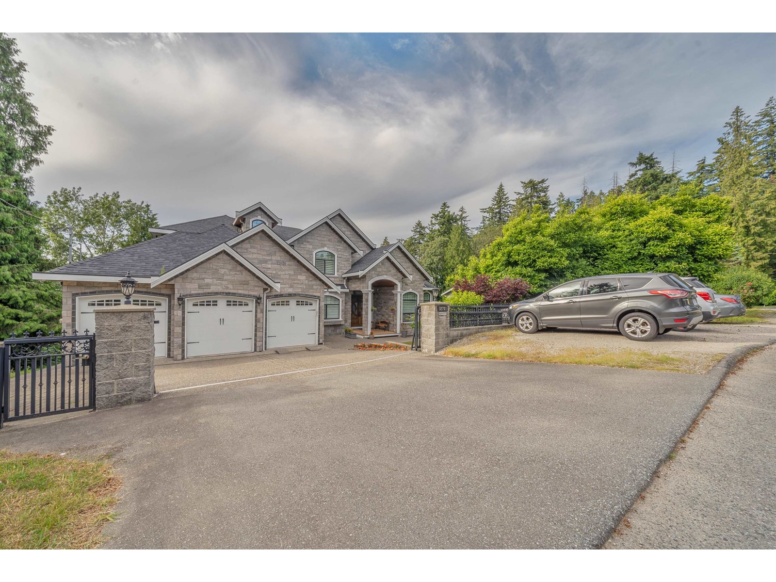 12701 107a Avenue Property Photo 35