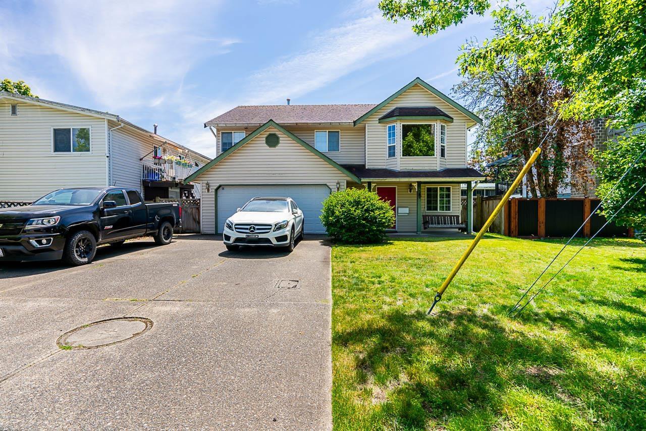27296 29a Avenue Property Photo 1
