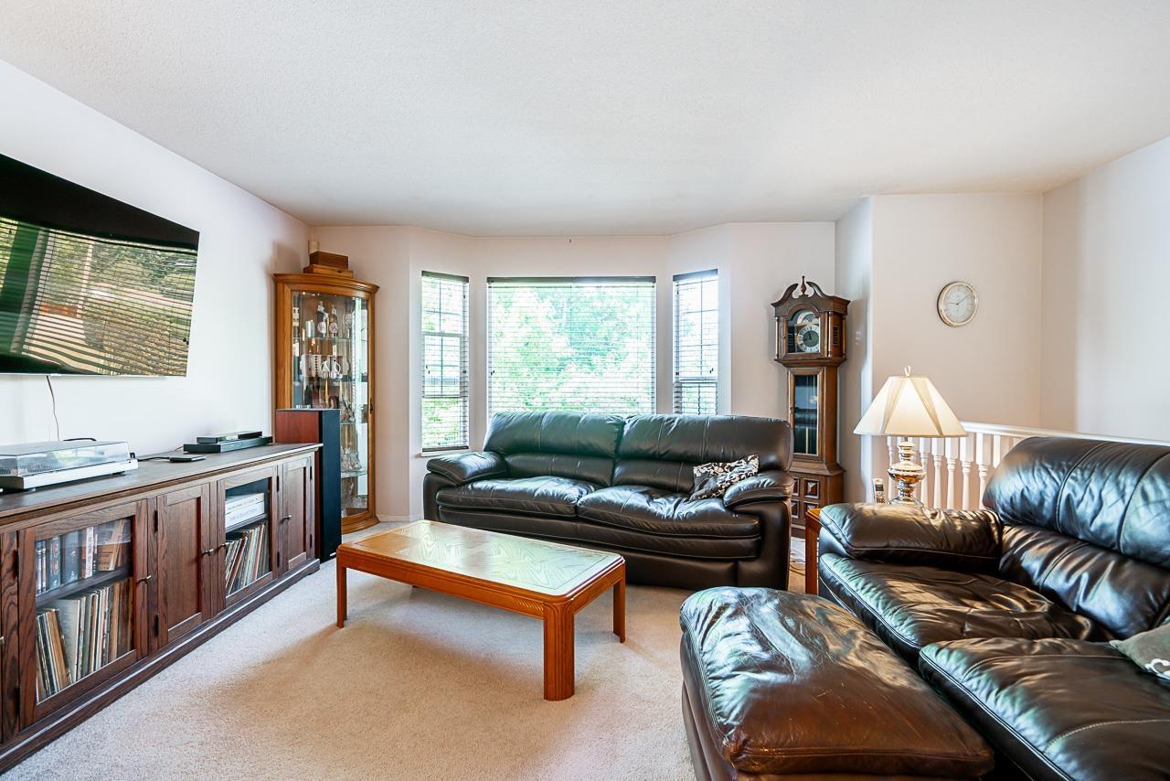 27296 29a Avenue Property Photo 10