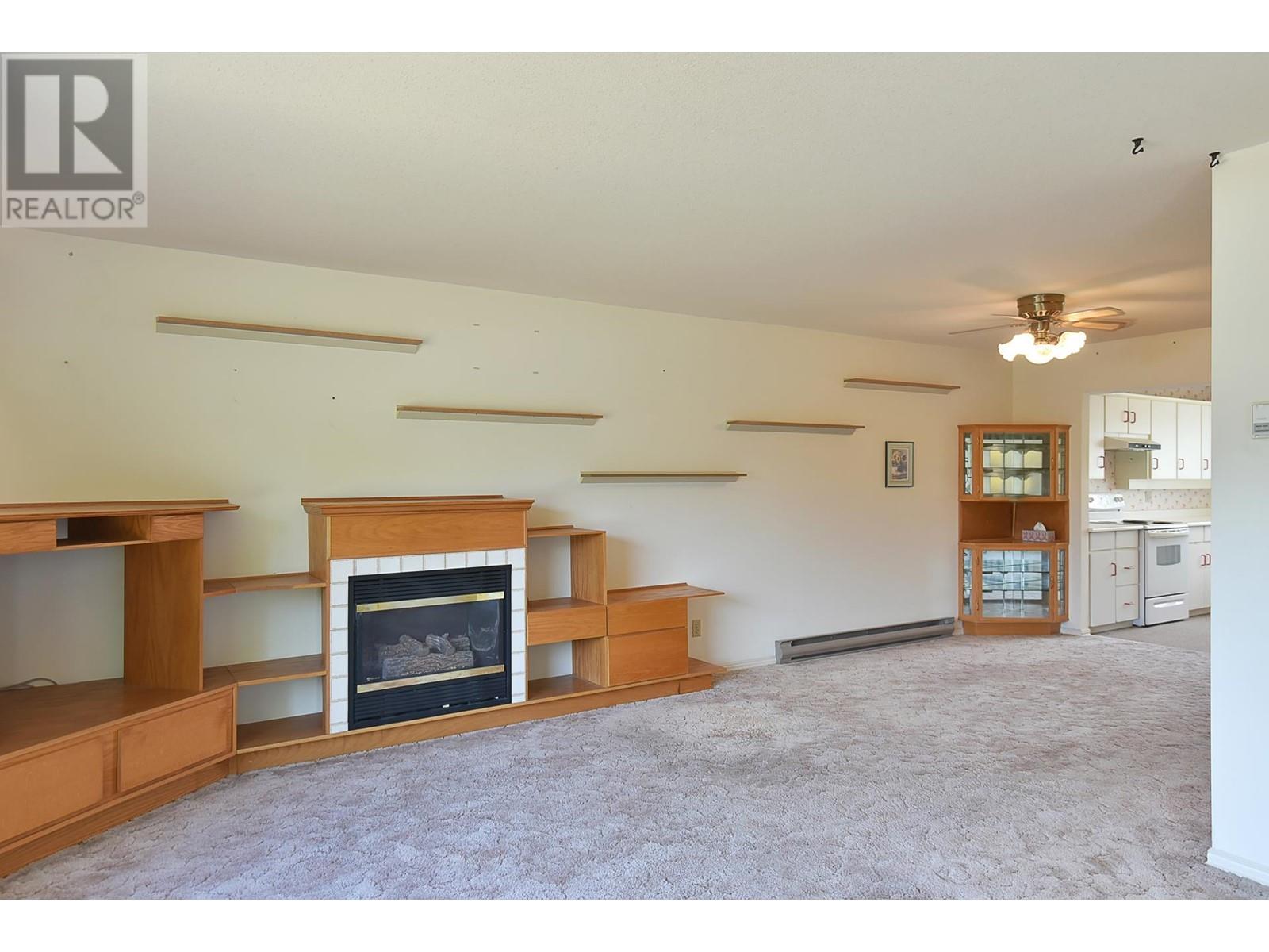 5703 Dolphin Street Property Photo 5