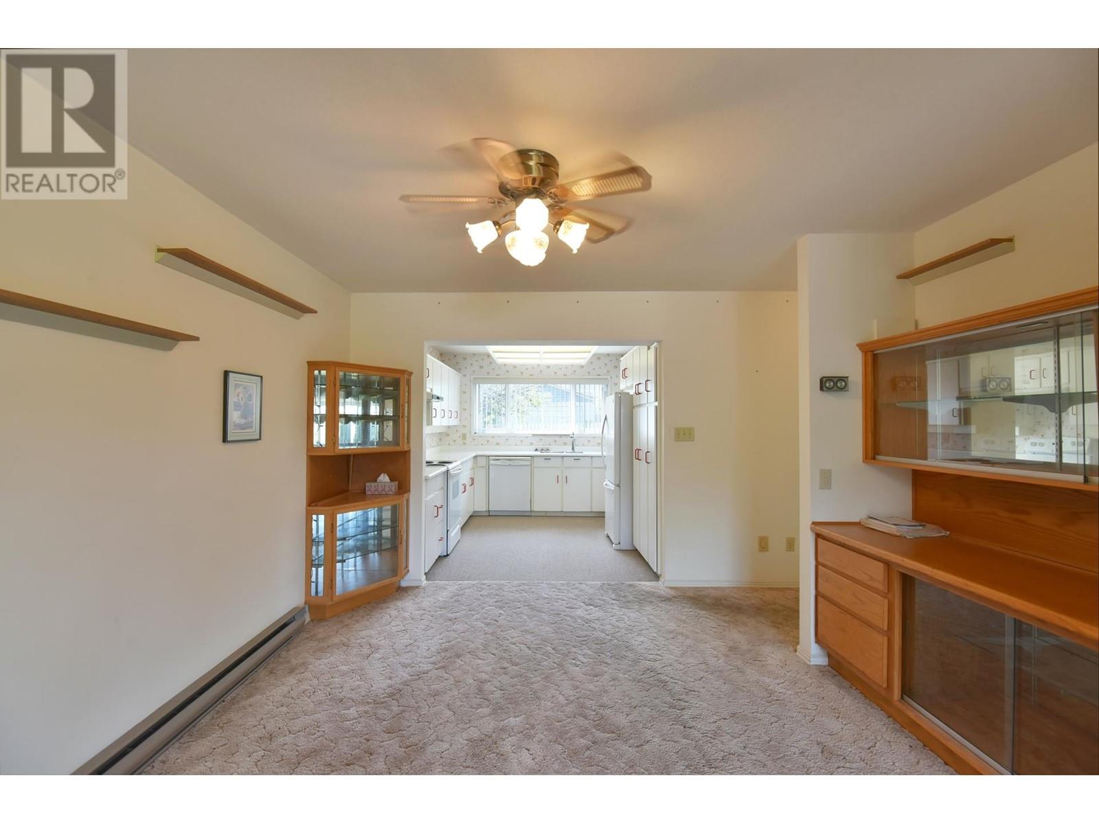 5703 Dolphin Street Property Photo 7