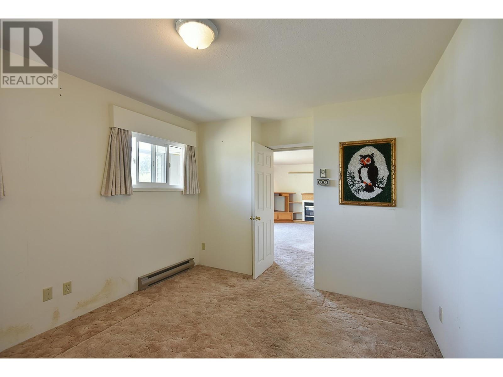 5703 Dolphin Street Property Photo 14