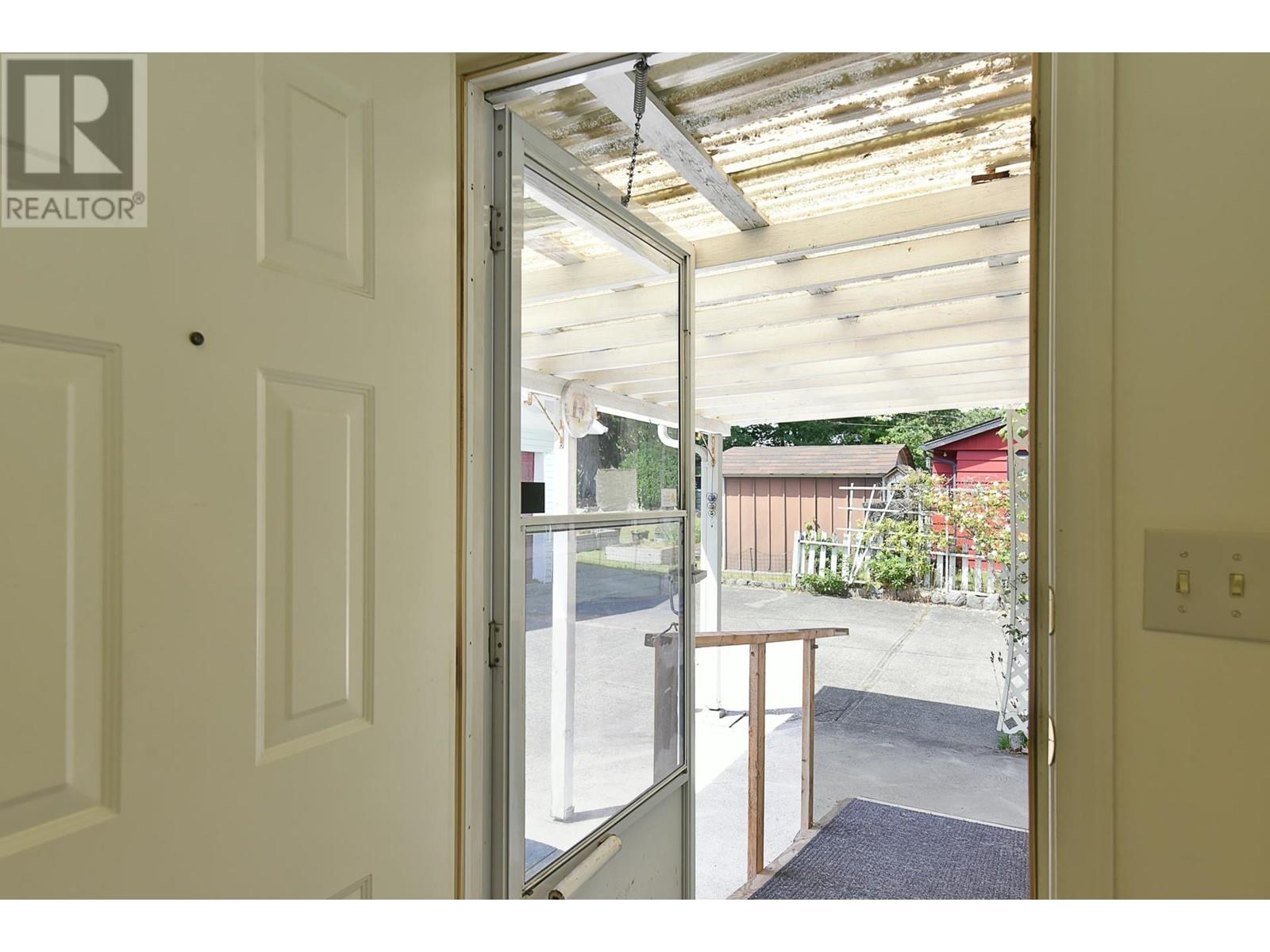 5703 Dolphin Street Property Photo 16