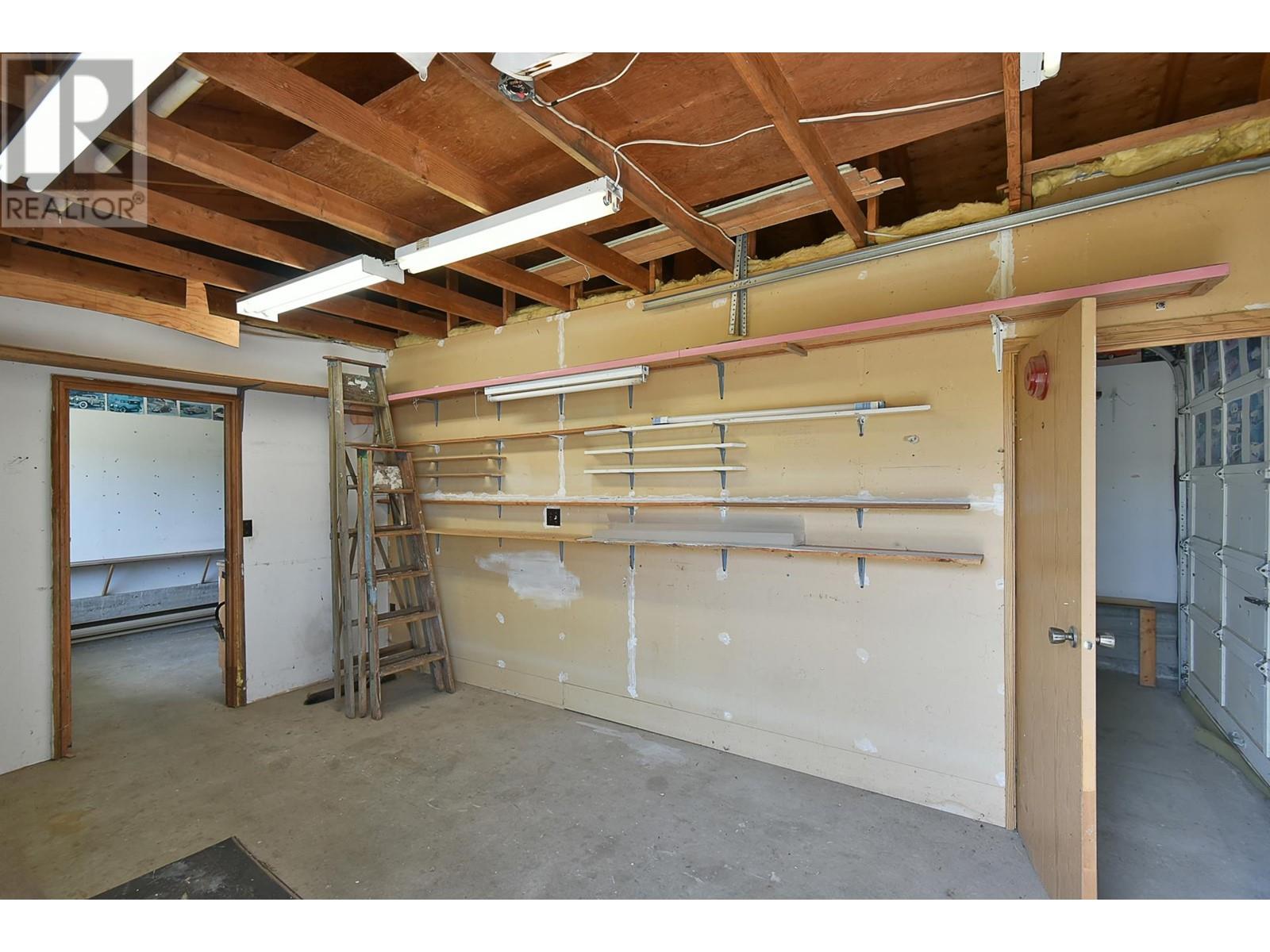 5703 Dolphin Street Property Photo 19