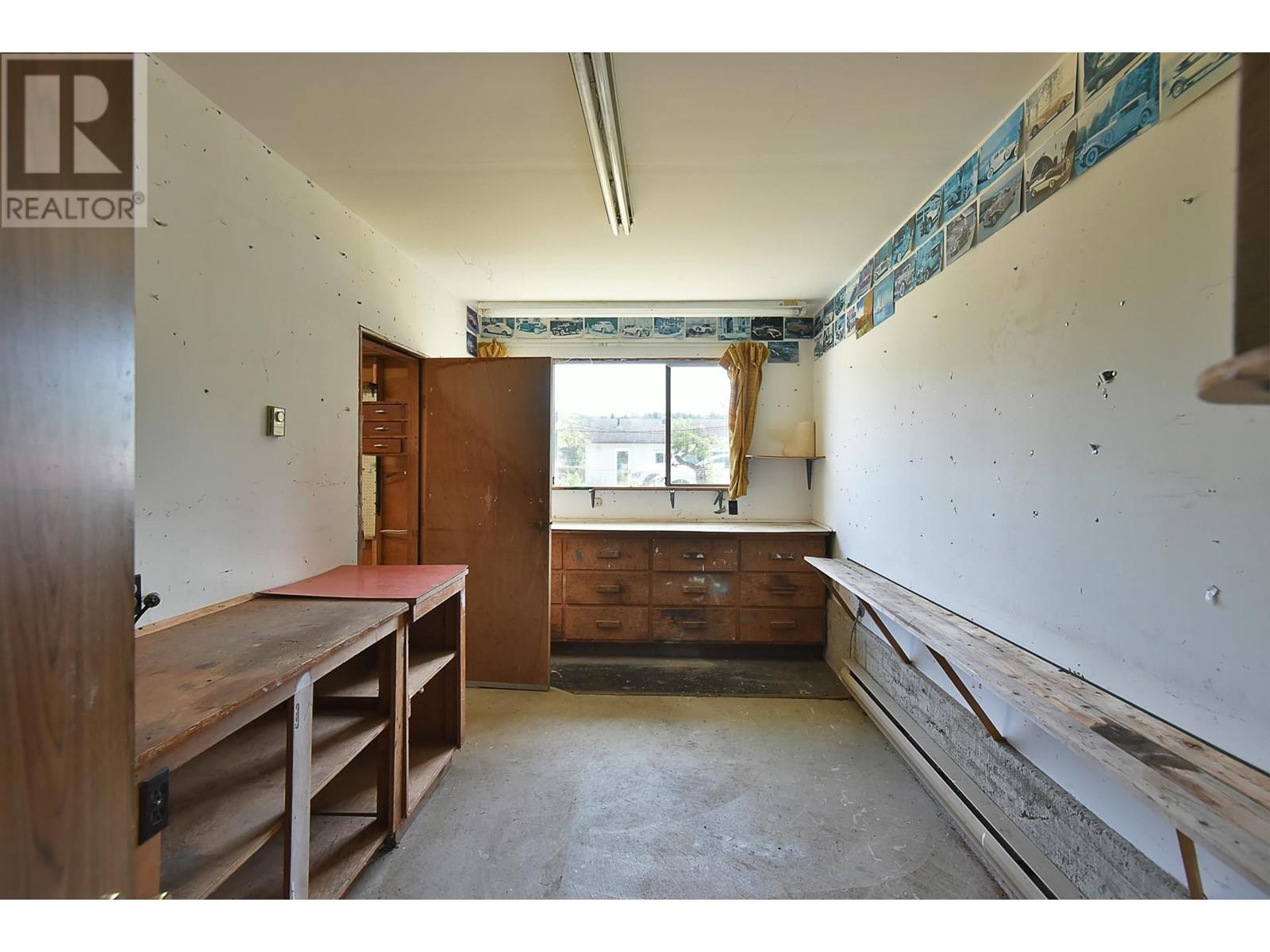 5703 Dolphin Street Property Photo 21