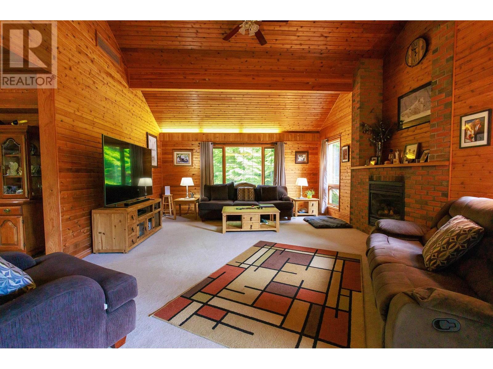 20047 E 16 Highway Property Photo 8