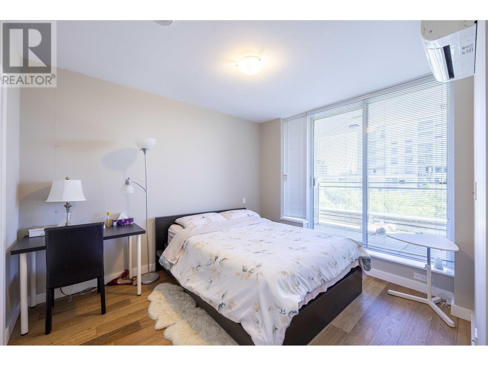 6009 5511 Hollybridge Way Property Photo 4