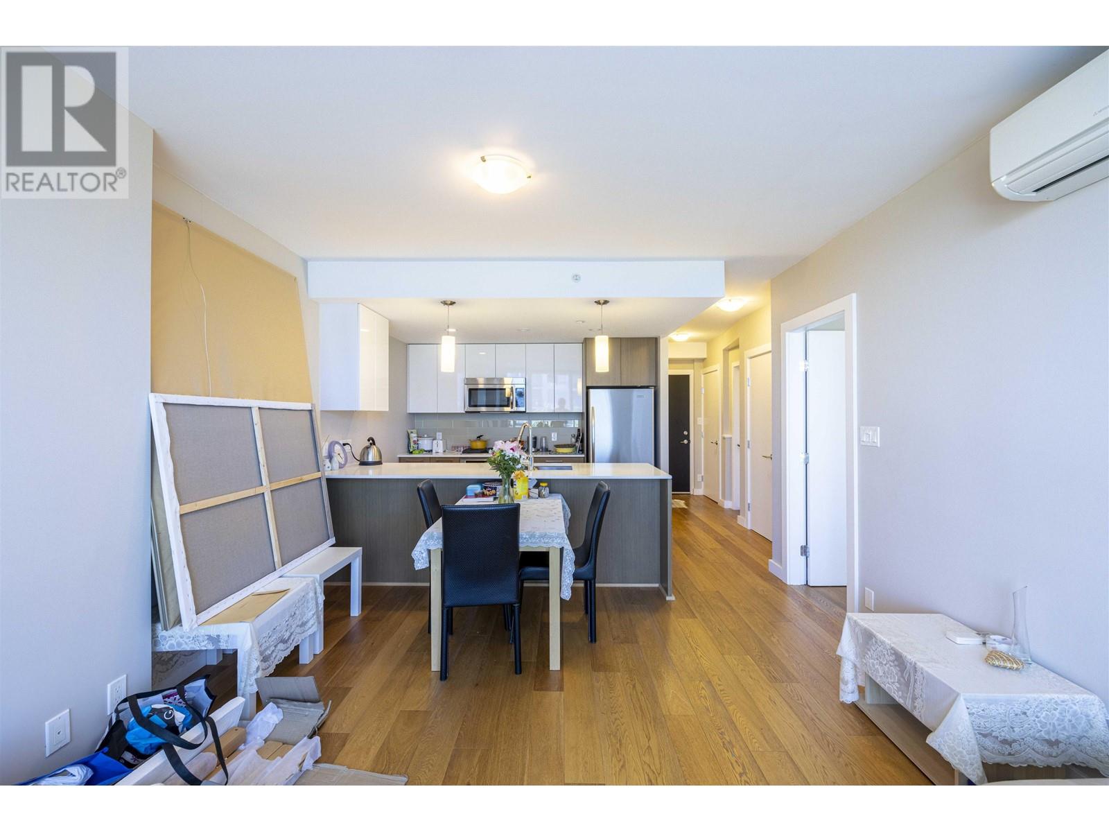 6009 5511 Hollybridge Way Property Photo 5