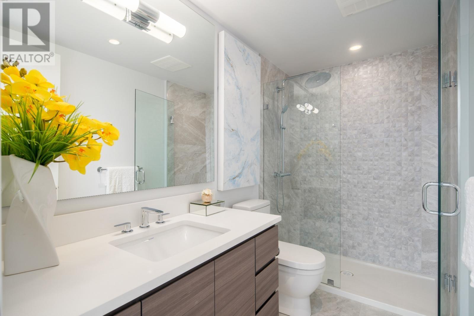 1005 6833 Buswell Street Property Photo 7