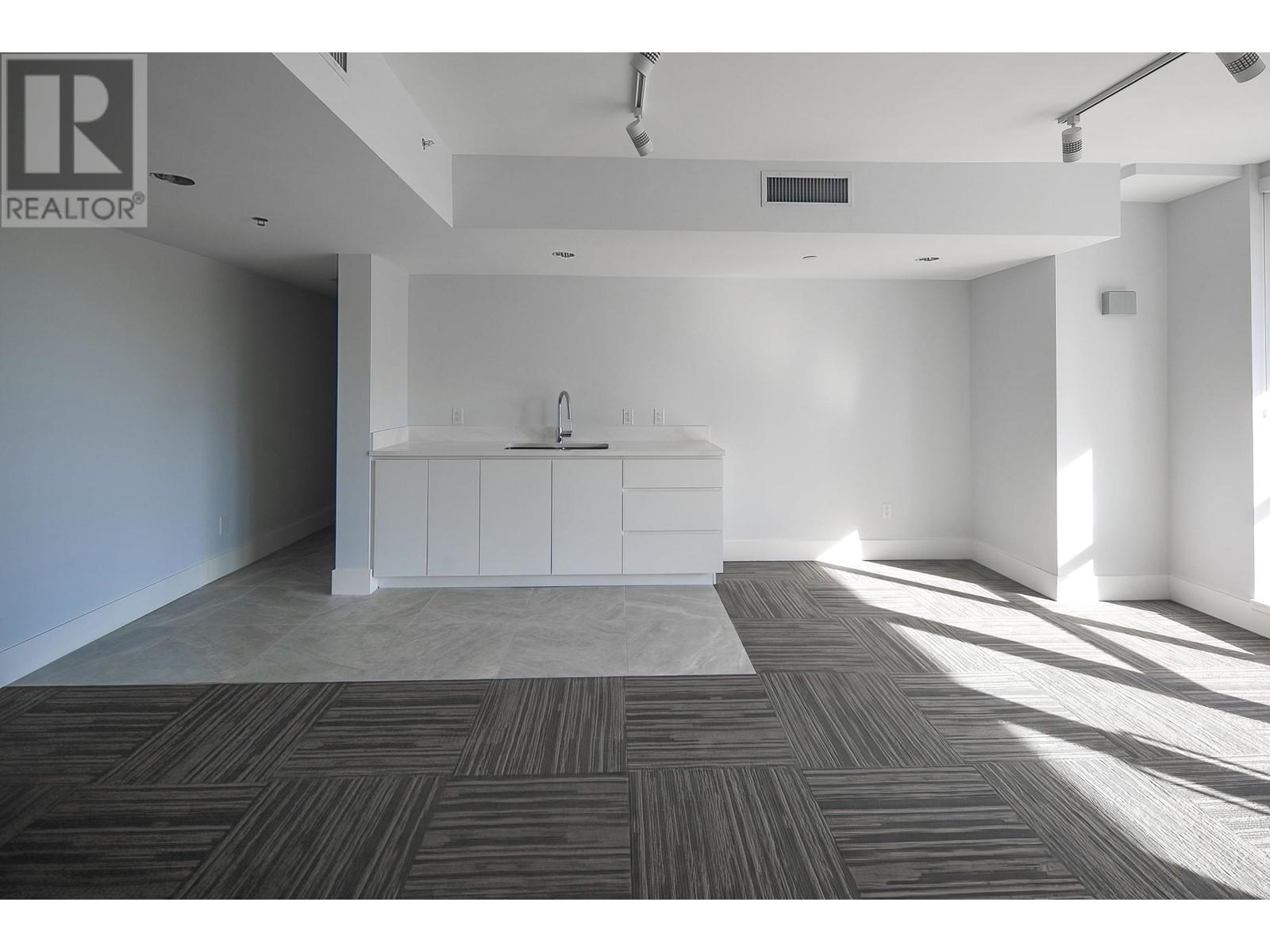 1106 6833 Buswell Street Property Photo 21