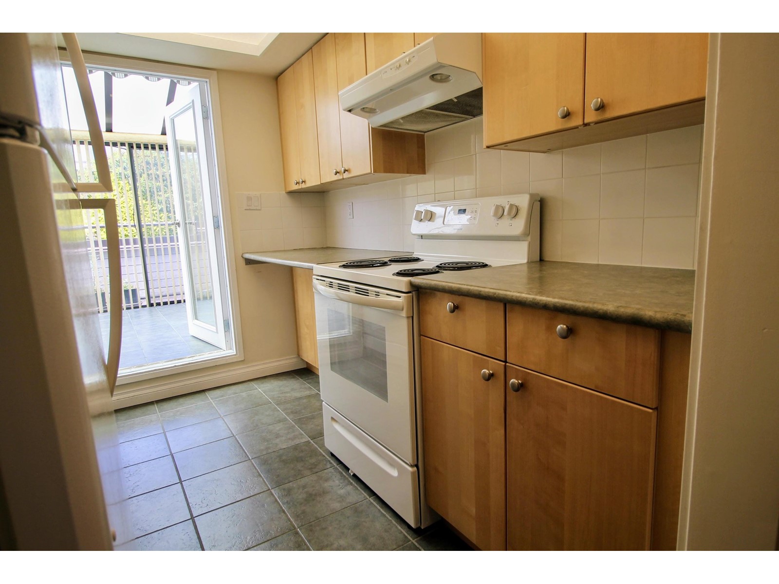 1469 Merklin Street Property Photo 13
