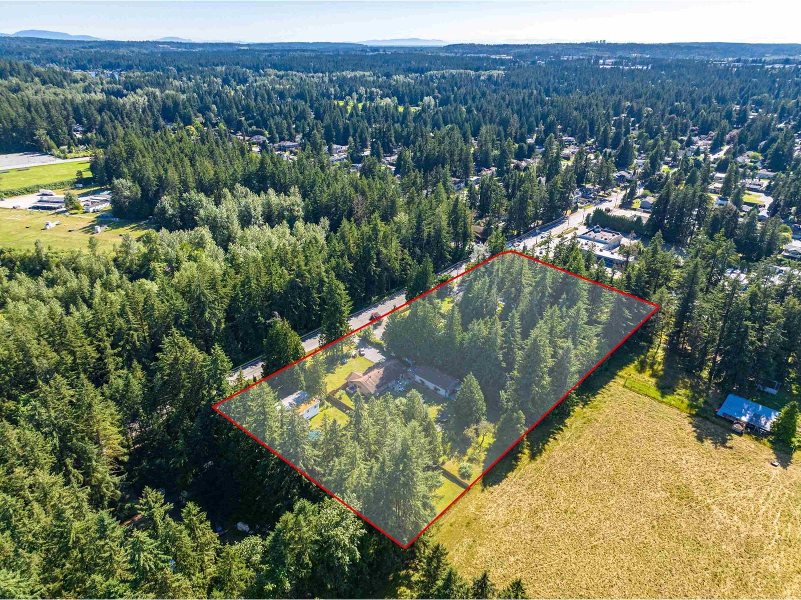 20877 40 Avenue Property Photo 10