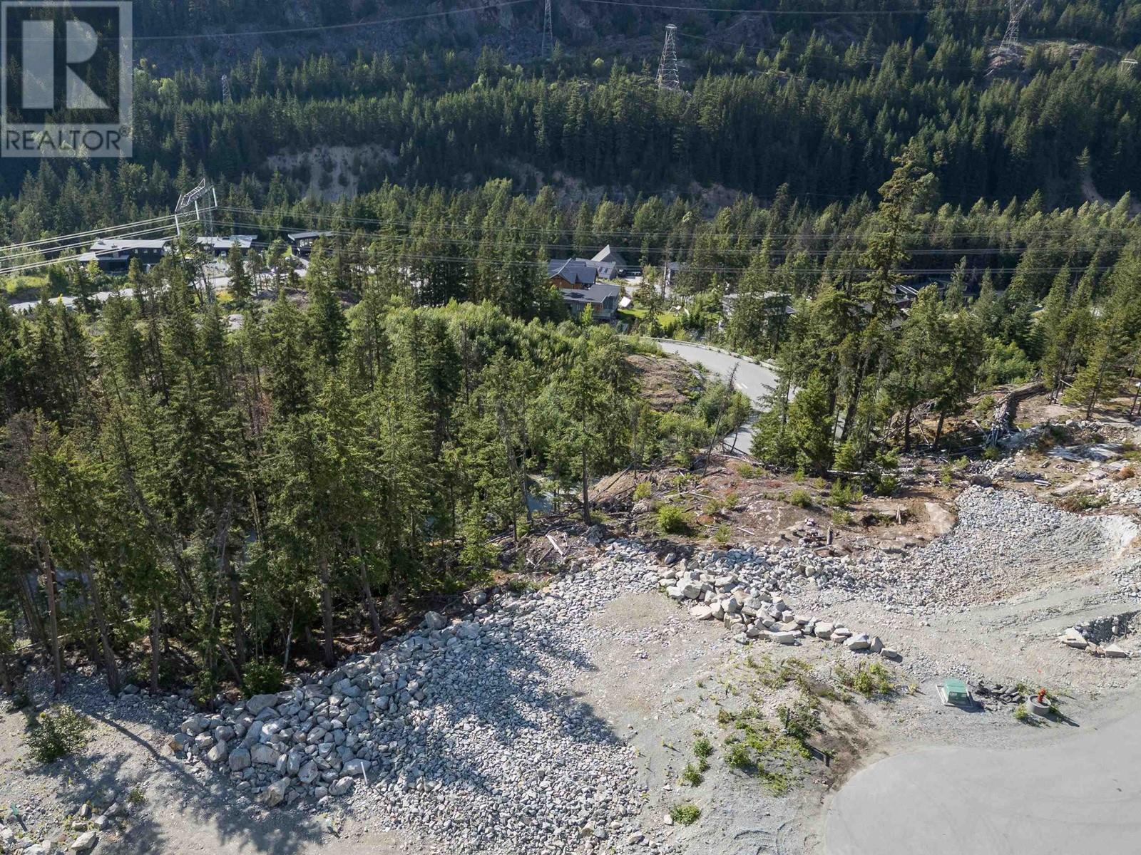 9377 Flicker Way Property Photo 6