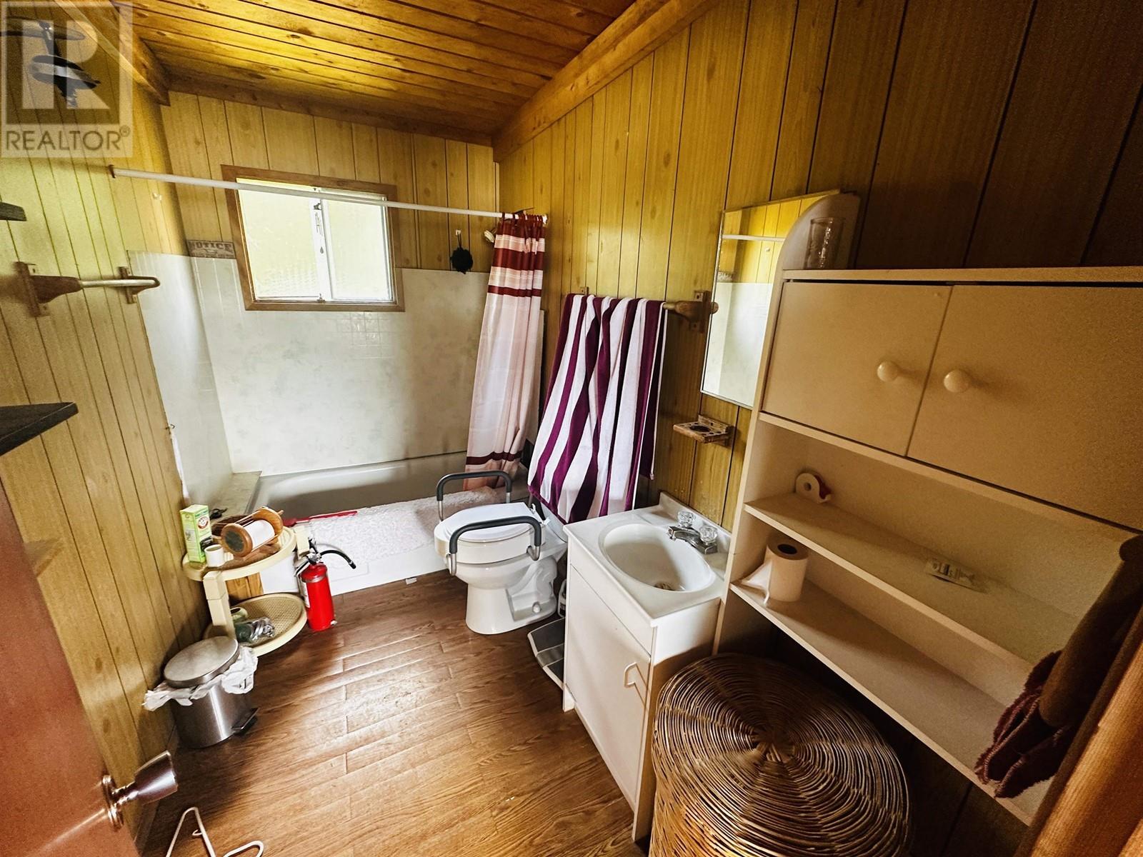39784 Babine Lake Road Property Photo 28